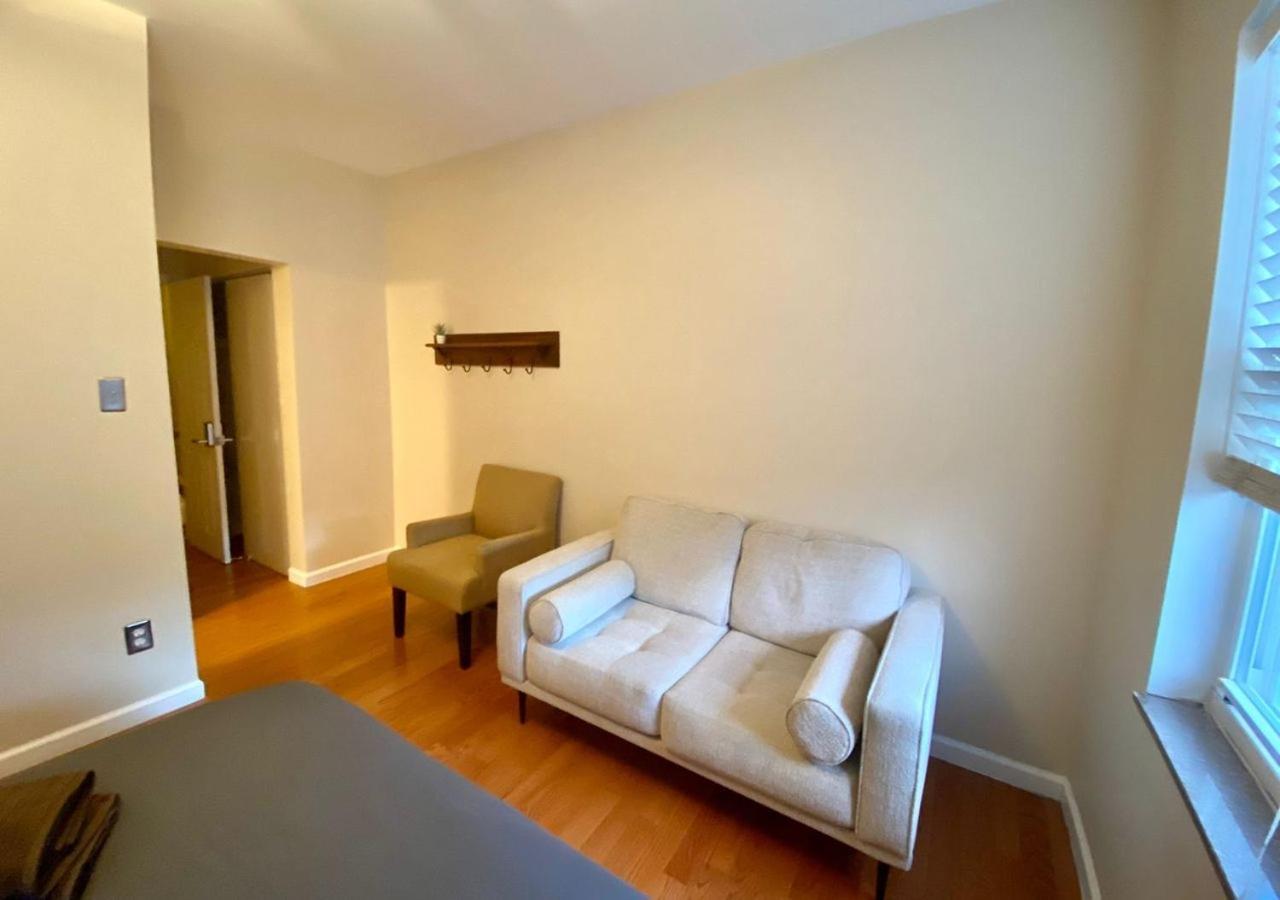 Apartment Historic Townhouse Oasis With En-suite Bathroom