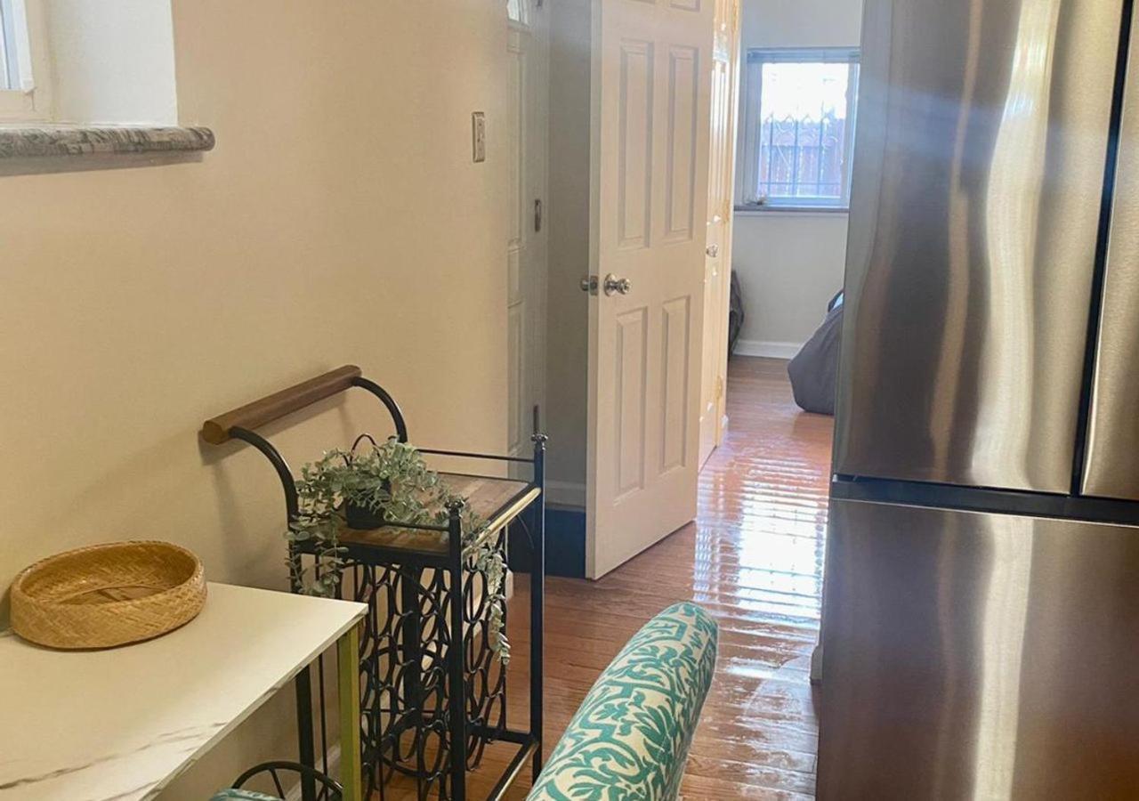 Historic Townhouse Oasis With En-suite Bathroom *
