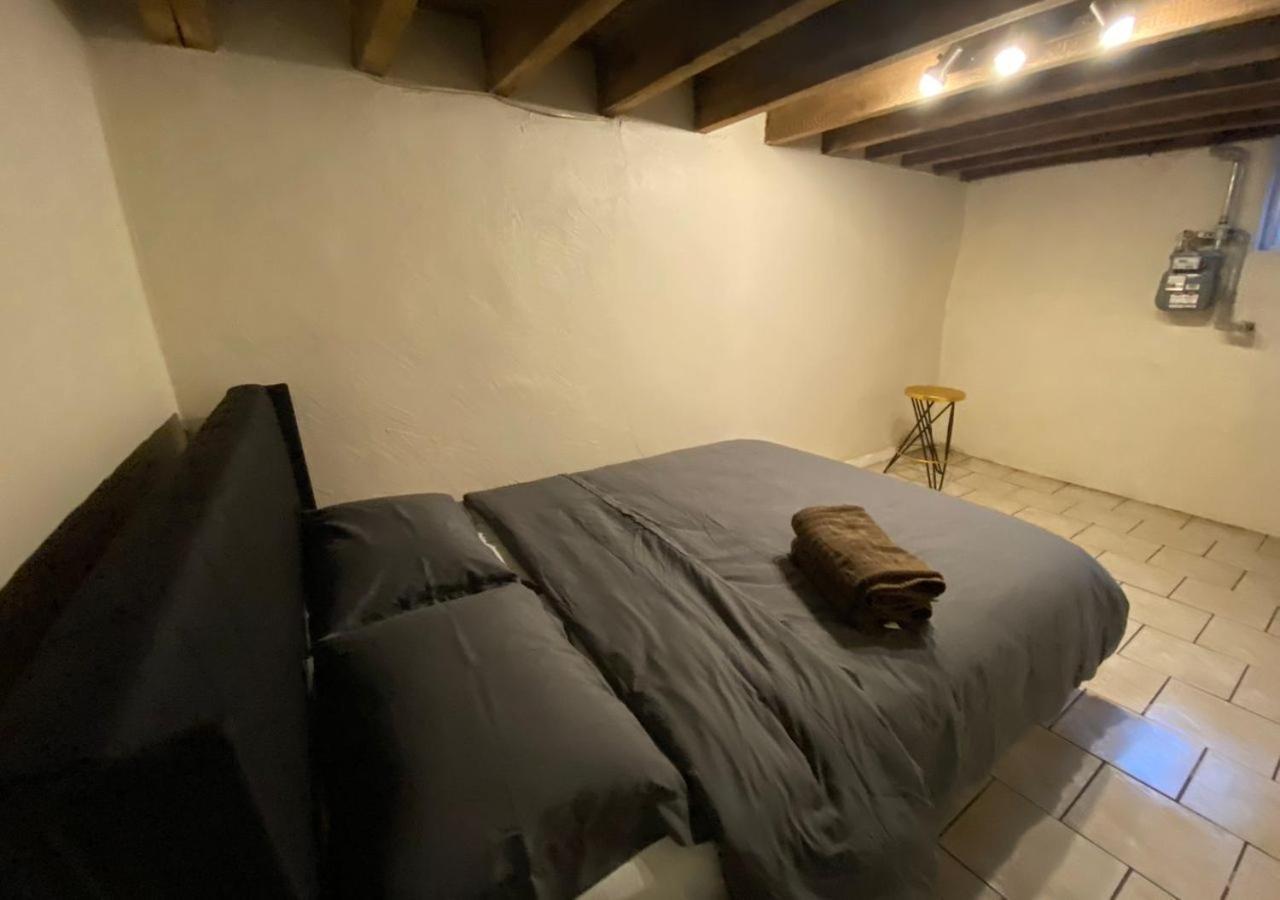 Historic Townhouse Oasis With En-suite Bathroom Philadelphia