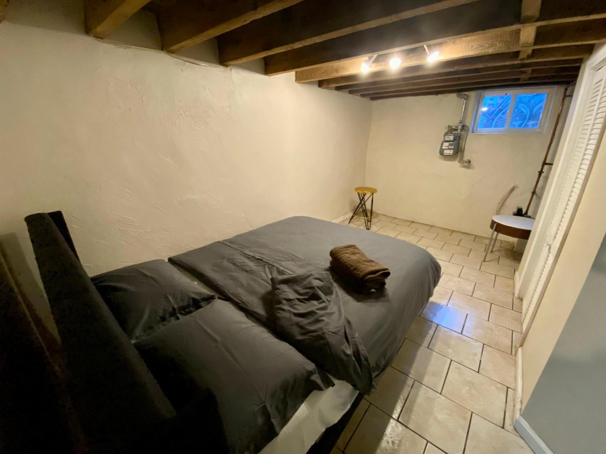 Historic Townhouse Oasis With En-suite Bathroom Philadelphia